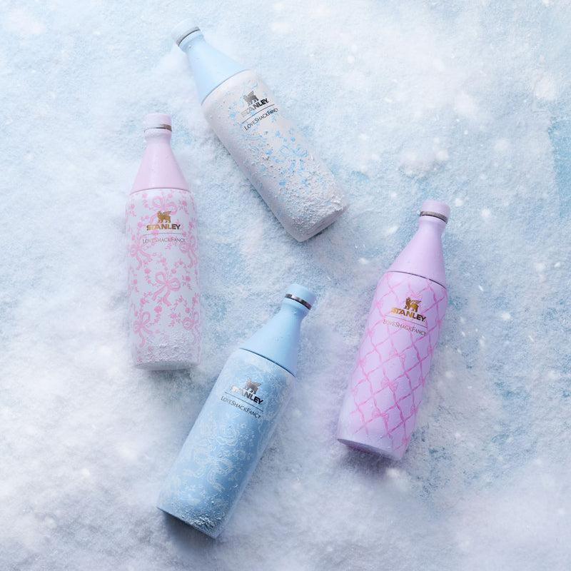 Stanley 1913 Stanley 1913 x LoveShackFancy Holiday All Day Slim Bottle 34 OZ in Baby Bow Pink Peppermint