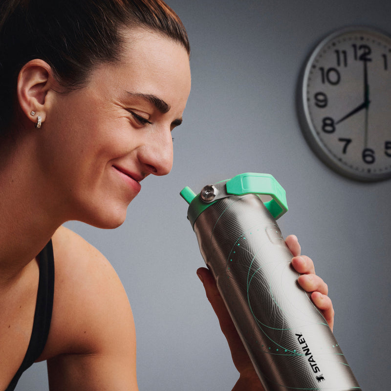 Stanley 1913 Stanley 1913 x Caitlin Clark IceFlow™ Flip Straw 2.0 Bottle 24 OZ in Caitlin Clark Future