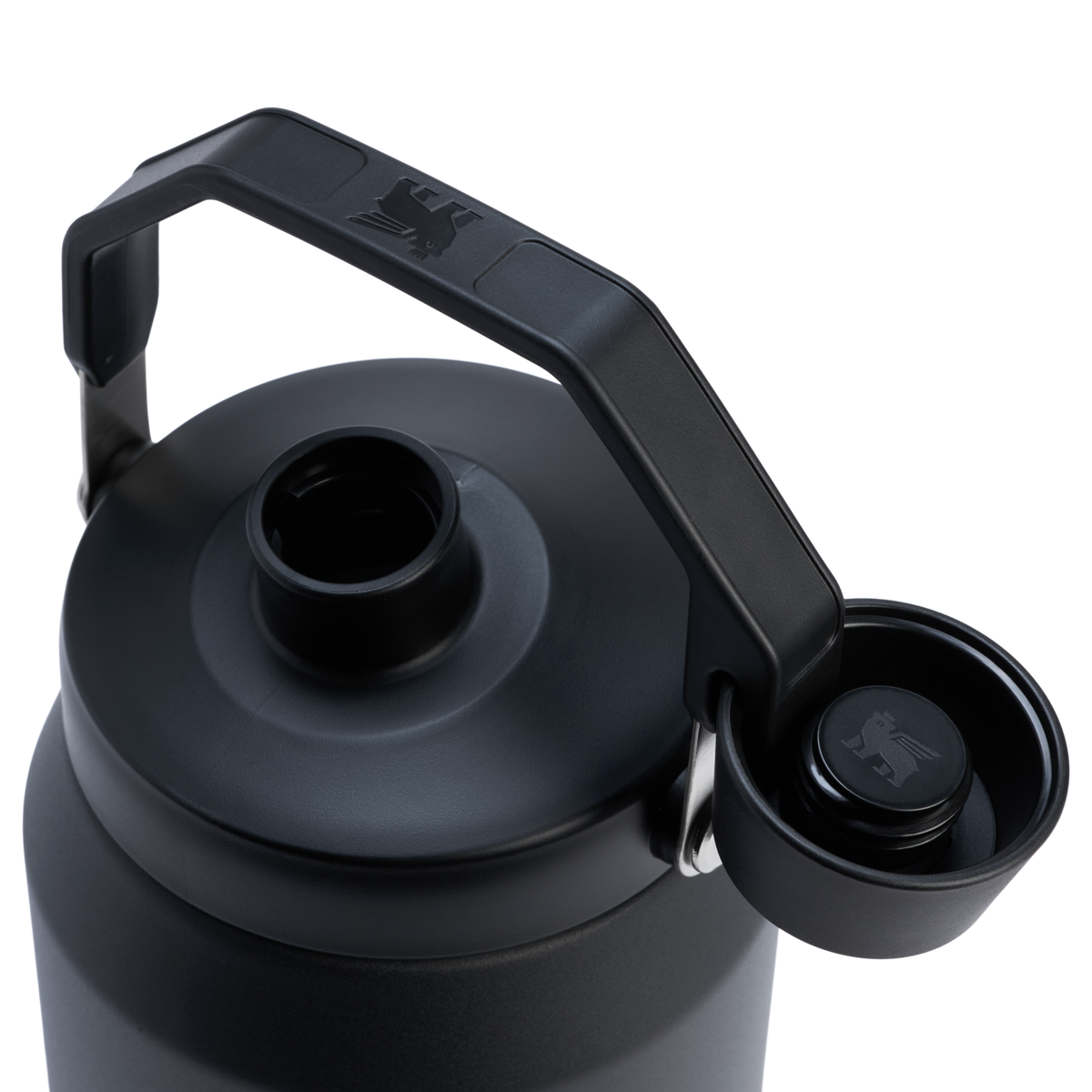 Stanley 1913 IceFlow™ Jug with Fast Flow Lid 64 OZ in Black 2.0 | Lid Detailed View