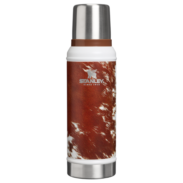 Stanley 1913 The Kacey Musgraves x Stanley 1913 Classic Legendary Bottle 1.0 QT in Kacey Musgraves Rodeo | Front View