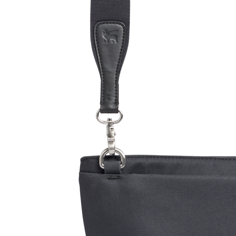 Stanley 1913 The Standby Satchel 10.57 QT in Black