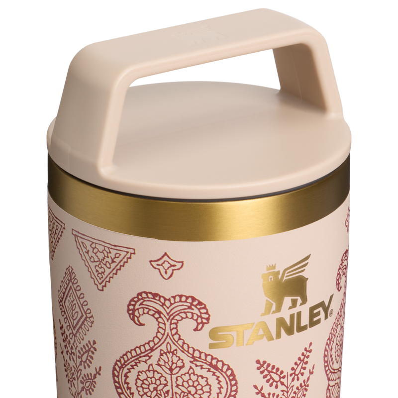 Stanley 1913 Stanley 1913 x Nest Café-To-Go Mug 16 OZ in Deepa Brown Sugar | Lid Detailed View
