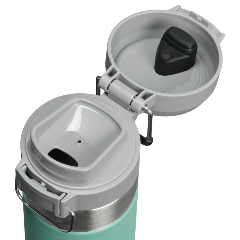 Stanley 1913 The Quick Flip Go Bottle 24 OZ in Spring Green | Lid Detailed View